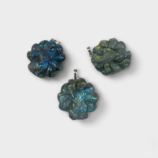 Labradorite, 9 Tail Fox, Pendant, 28x29mm (1pc)-0