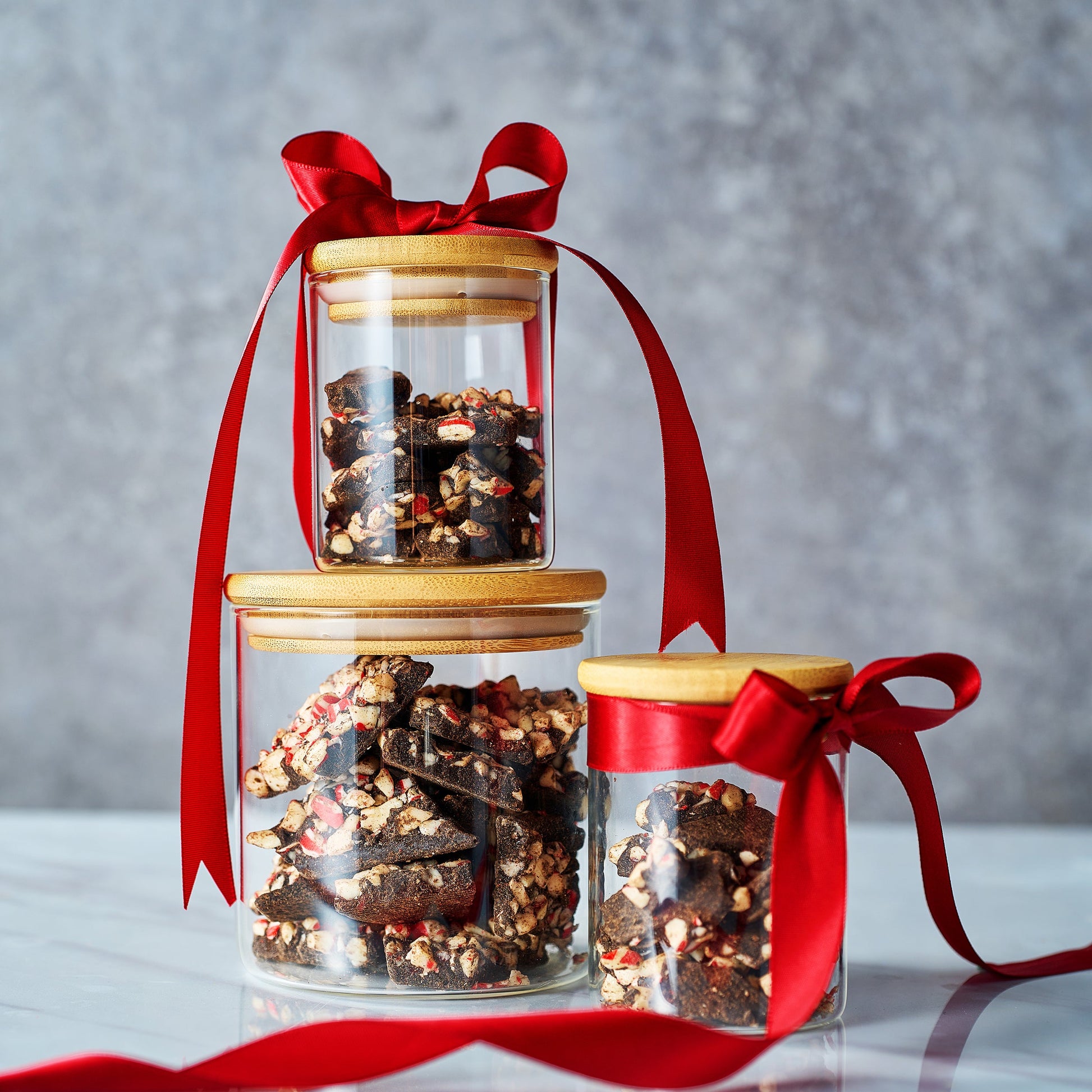 Dark Chocolate Premium Peppermint Bark - 450G Holiday Bark Assorted Squares - Christmas Candy, Sweets Gift Tin, Old Fashioned Holiday Treat for Stocking Stuffer, Party - Made in Turkey-1